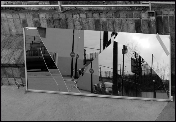 MIRROIRMONDE