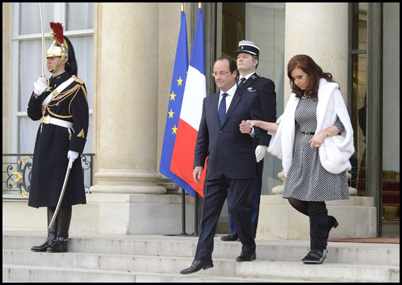 Paris: Kirchner leaves Hollande at Elysee Palace