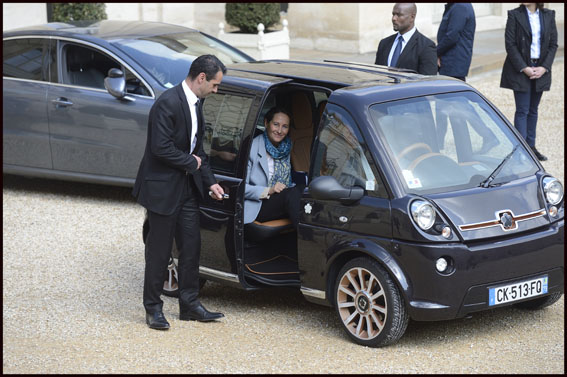 Paris:Weekly Cabinet meeting at Elysee Palace