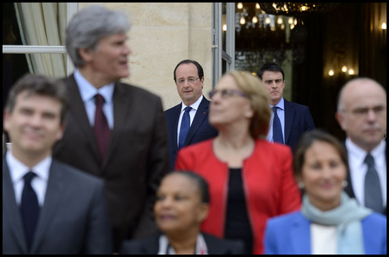 PARIS: Family photo with Hollande and Valls