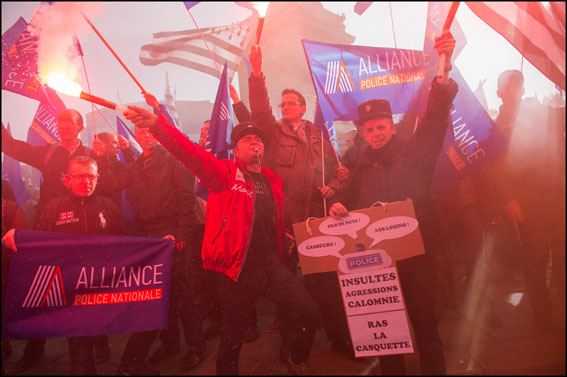 Paris: Police during a protest