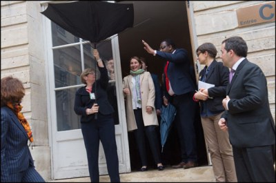 Paris:Royal presente les primes de conversion pour passer a l'electrique.