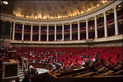 PARIS: Valls et le projet de loi sur le renseignement