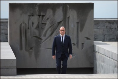 Yerevan: Hollande attends a commemoration ceremony of the Armenian genocide