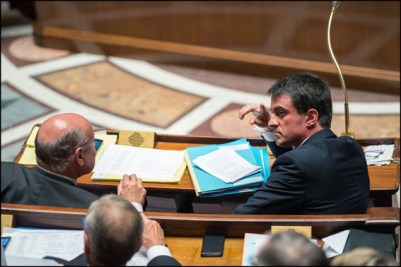 PARIS:Weekly session of questions to the government