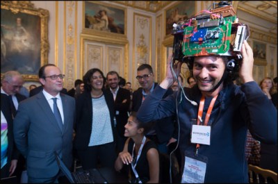 Francois Hollande and Myriam Khomri. French President Francois Hollande, together with French Education Minister Najat Vallaud-Belkacem and French Labour minister Myriam El Khomri, French Junior Minister for Higher Education and Research, Thierry Mandon and French Sports junior minister ,Thierry Braillard during the launch of the Grande Ecole du Numerique (The Great Digital School) during a reception at the Elysee Palace Paris, FRANCE-17/09/2015