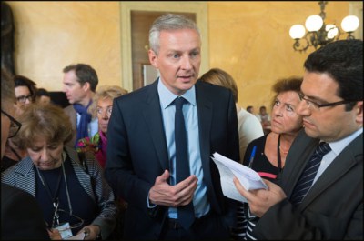 Bruno Le Maire talking to the press as part of an extraordinary session on Syria at the French national Assembly. Paris, FRANCE-15/09/2015