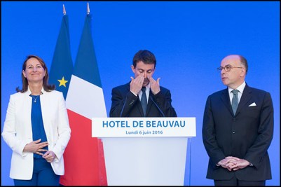 Segolene Royal, Manuel Valls and Bernrad Cazeneuve. French Interior Minister Bernard Cazeneuve, French Prime Minister Manuel Valls and French Environment Minister Segolene Royal during a press conference after a meeting to review the situation following floods at Beauvau Place. Paris, FRANCE-06/06/2016